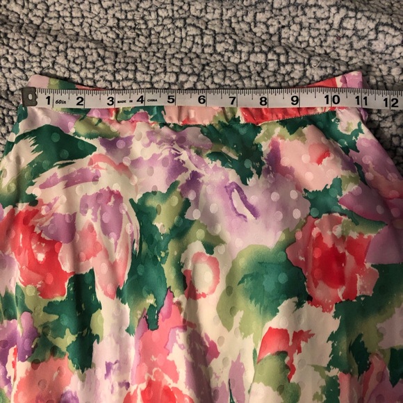 Maggie London 100% silk Floral skirt with poof sleeve pearl button blouse